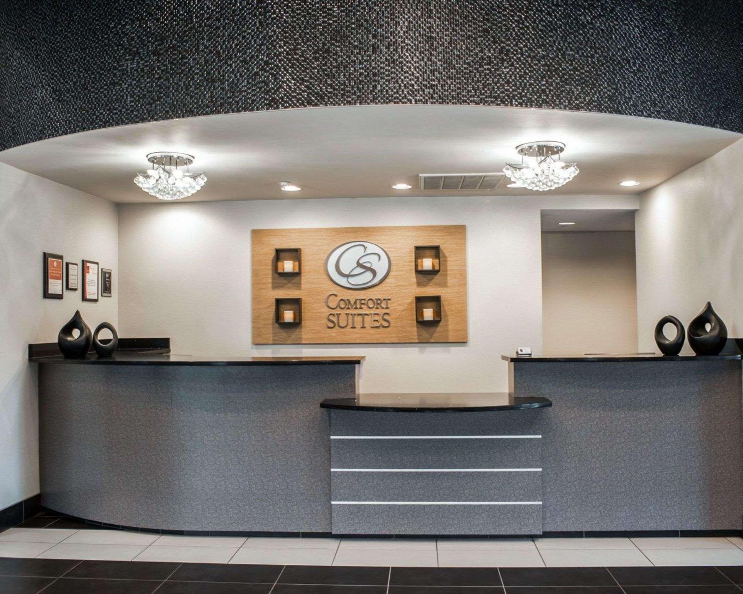 Comfort Suites Nashville Airport - Bna Bagian luar foto