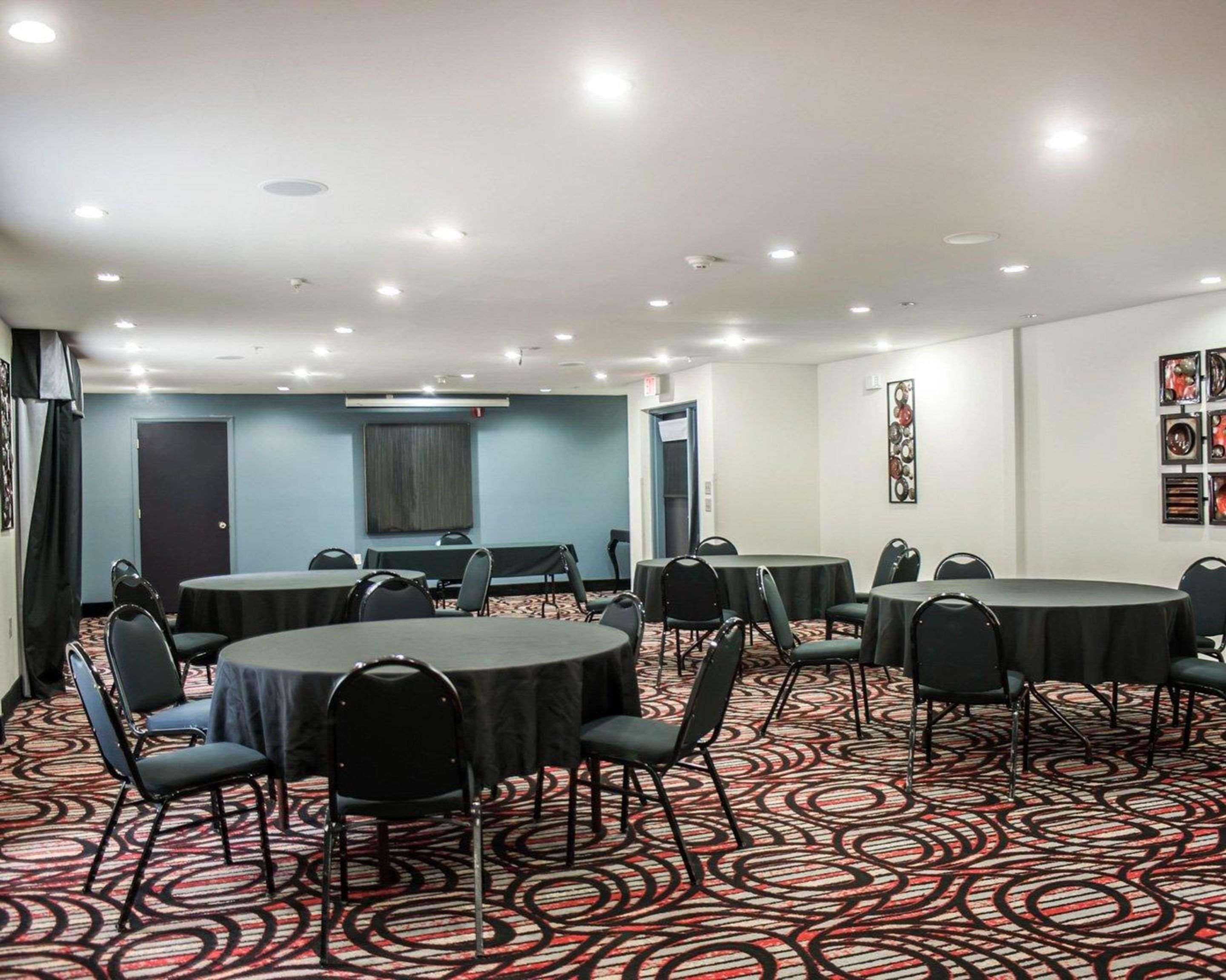 Comfort Suites Nashville Airport - Bna Bagian luar foto