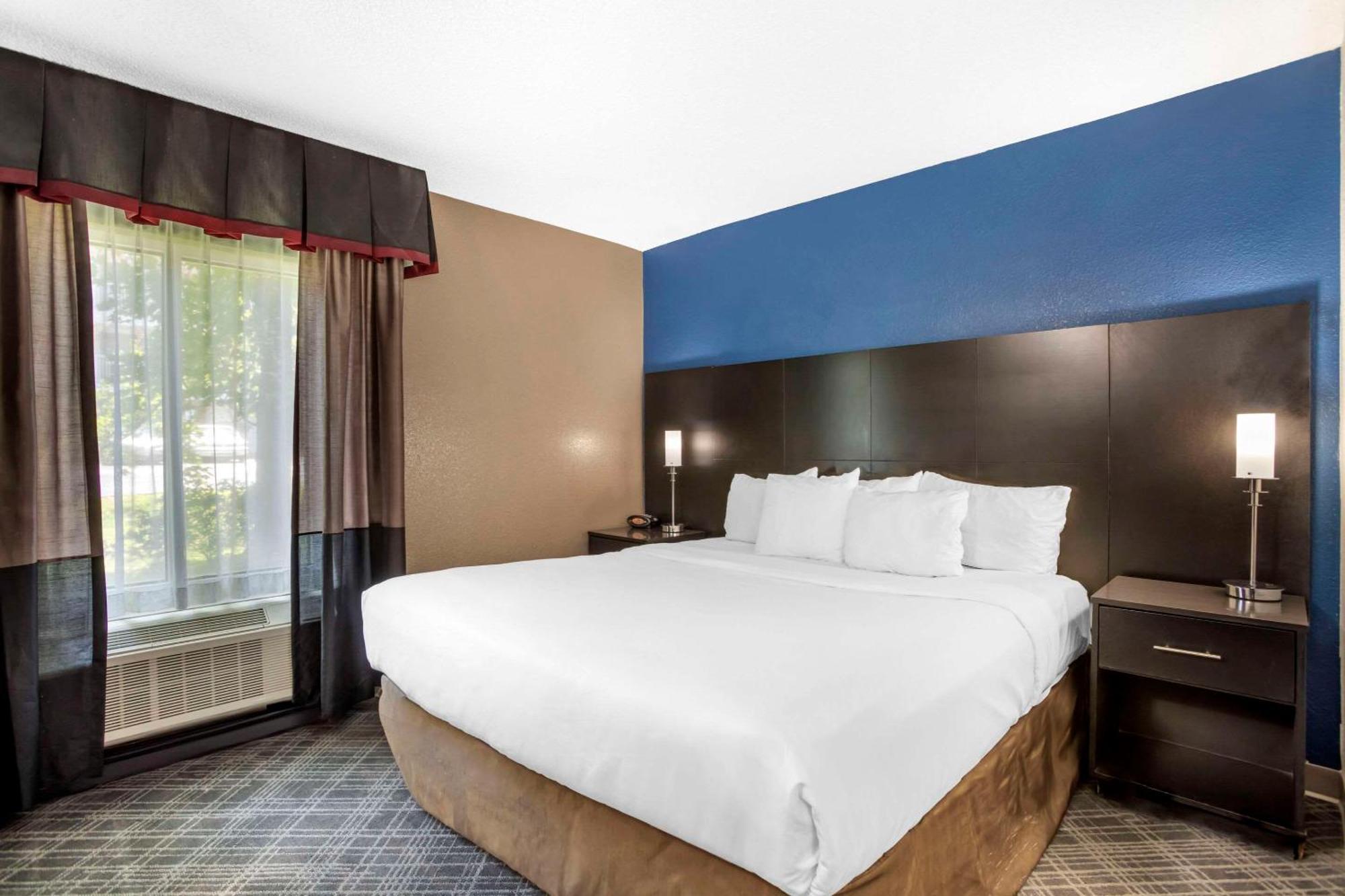 Comfort Suites Nashville Airport - Bna Bagian luar foto